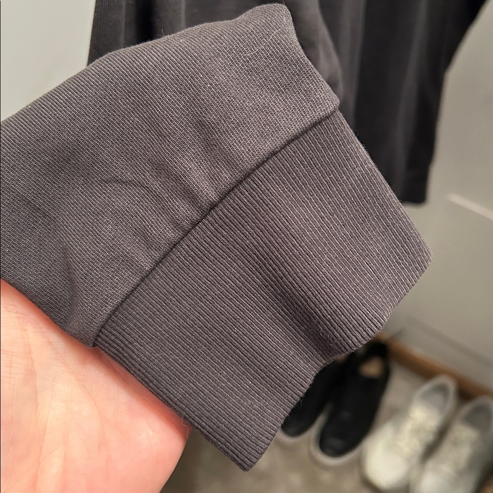 Patagonia pullover - image 3